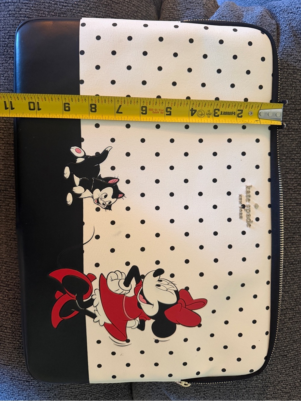 kate spade polka dot Minnie Mouse laptop sleeve - white & black with red accents - Picture 6 of 7